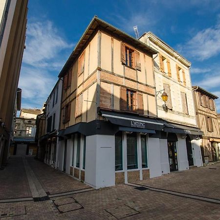 L'Atypic Hotel Restaurant Bergerac Esterno foto